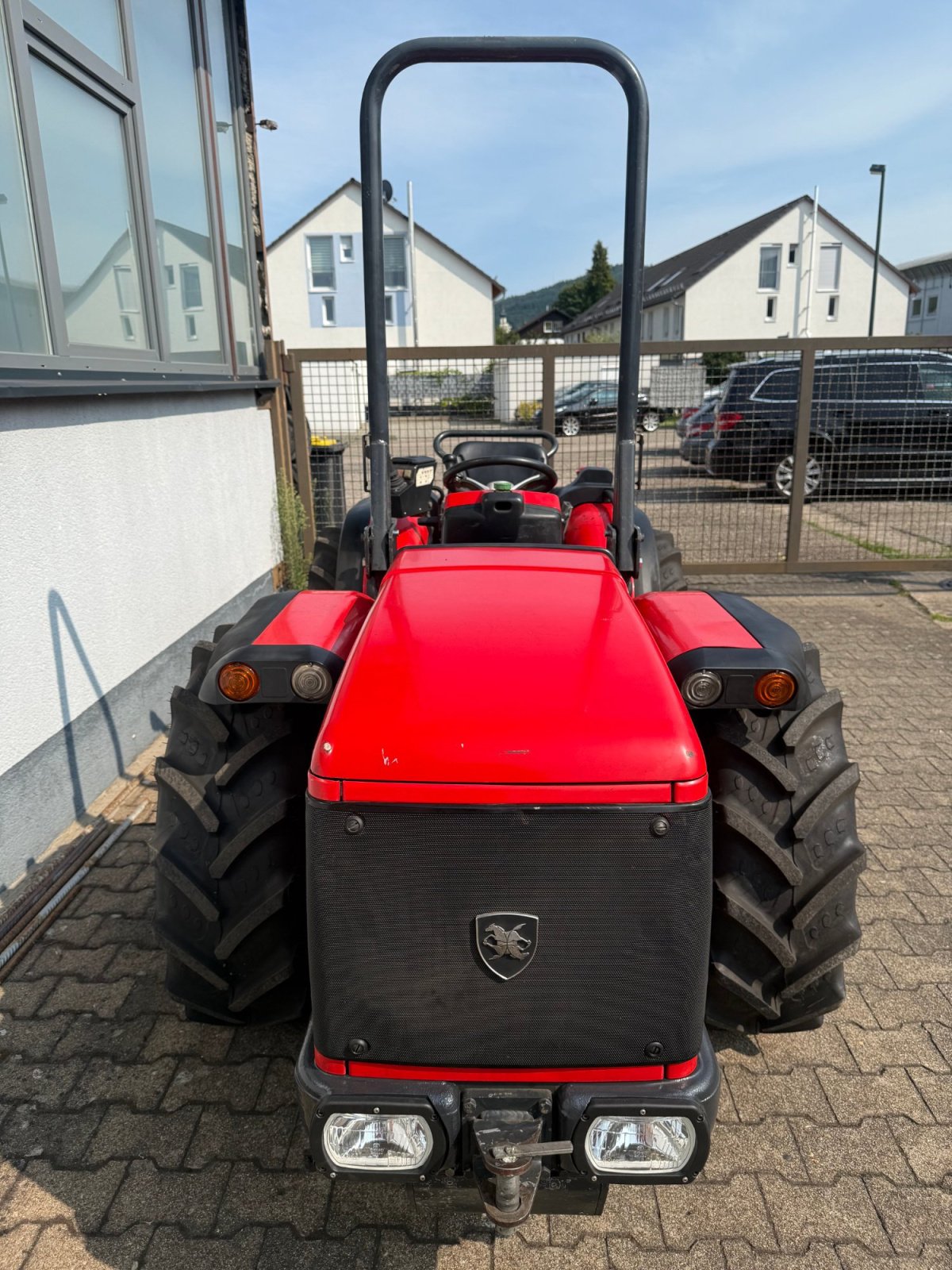 Schmalspurtraktor of the type Antonio Carraro SRX 8400 Allrad Traktor Schlepper Wendesitz, Gebrauchtmaschine in Bühl (Picture 2)