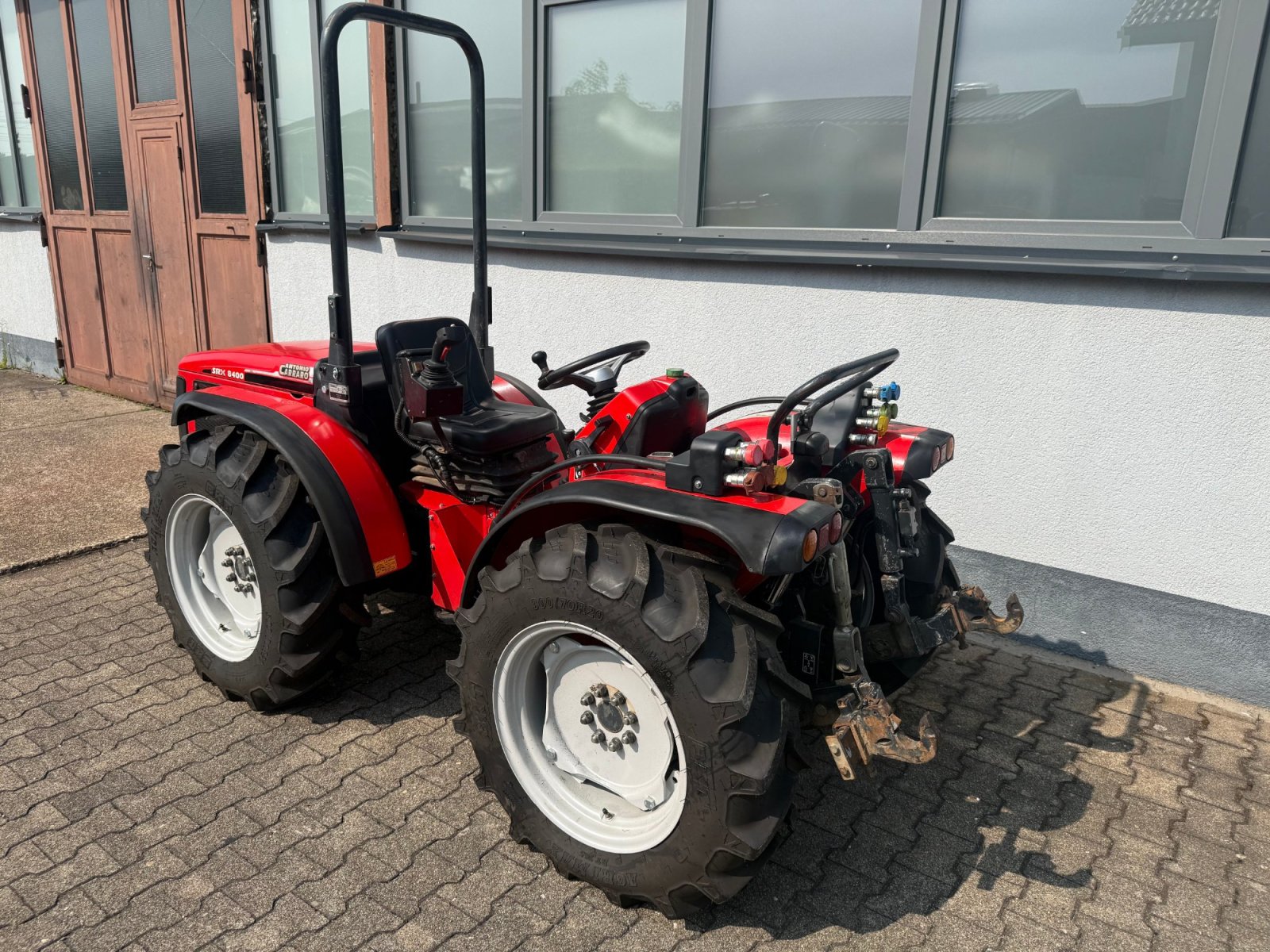Schmalspurtraktor of the type Antonio Carraro SRX 8400 Allrad Traktor Schlepper Wendesitz, Gebrauchtmaschine in Bühl (Picture 11)