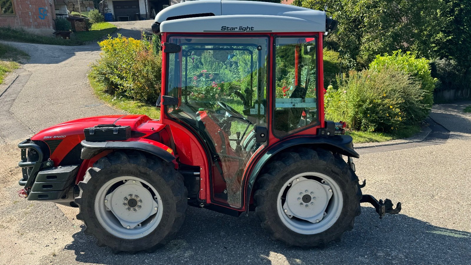 Schmalspurtraktor typu Antonio Carraro SRX 8400, Gebrauchtmaschine w kappelrodeck  (Zdjęcie 2)