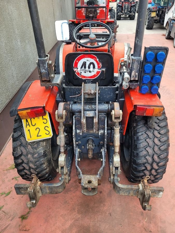 Schmalspurtraktor des Typs Antonio Carraro Supertigre 7700 - GB361, Gebrauchtmaschine in Eppan (BZ) (Bild 4)