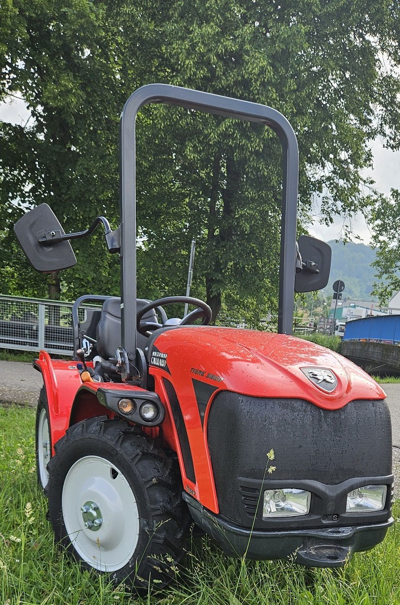 Schmalspurtraktor des Typs Antonio Carraro Tigre 3800, Neumaschine in Schorndorf-Miedelsbach (Bild 5)