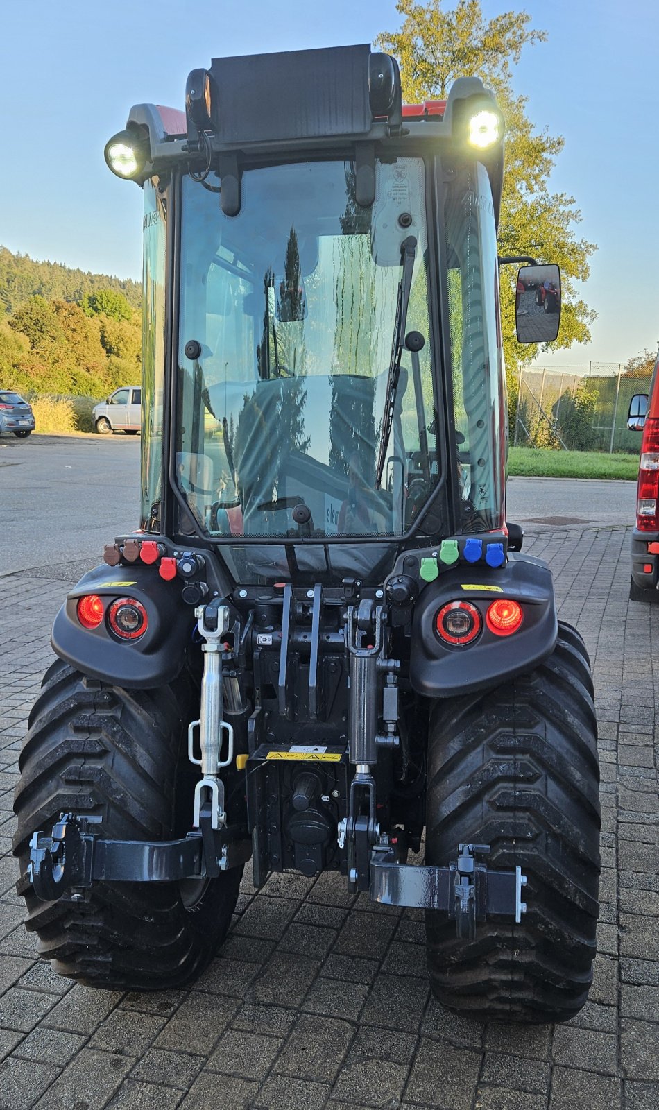 Schmalspurtraktor des Typs Antonio Carraro Tony 8900 SR, Neumaschine in Schorndorf-Miedelsbach (Bild 6)
