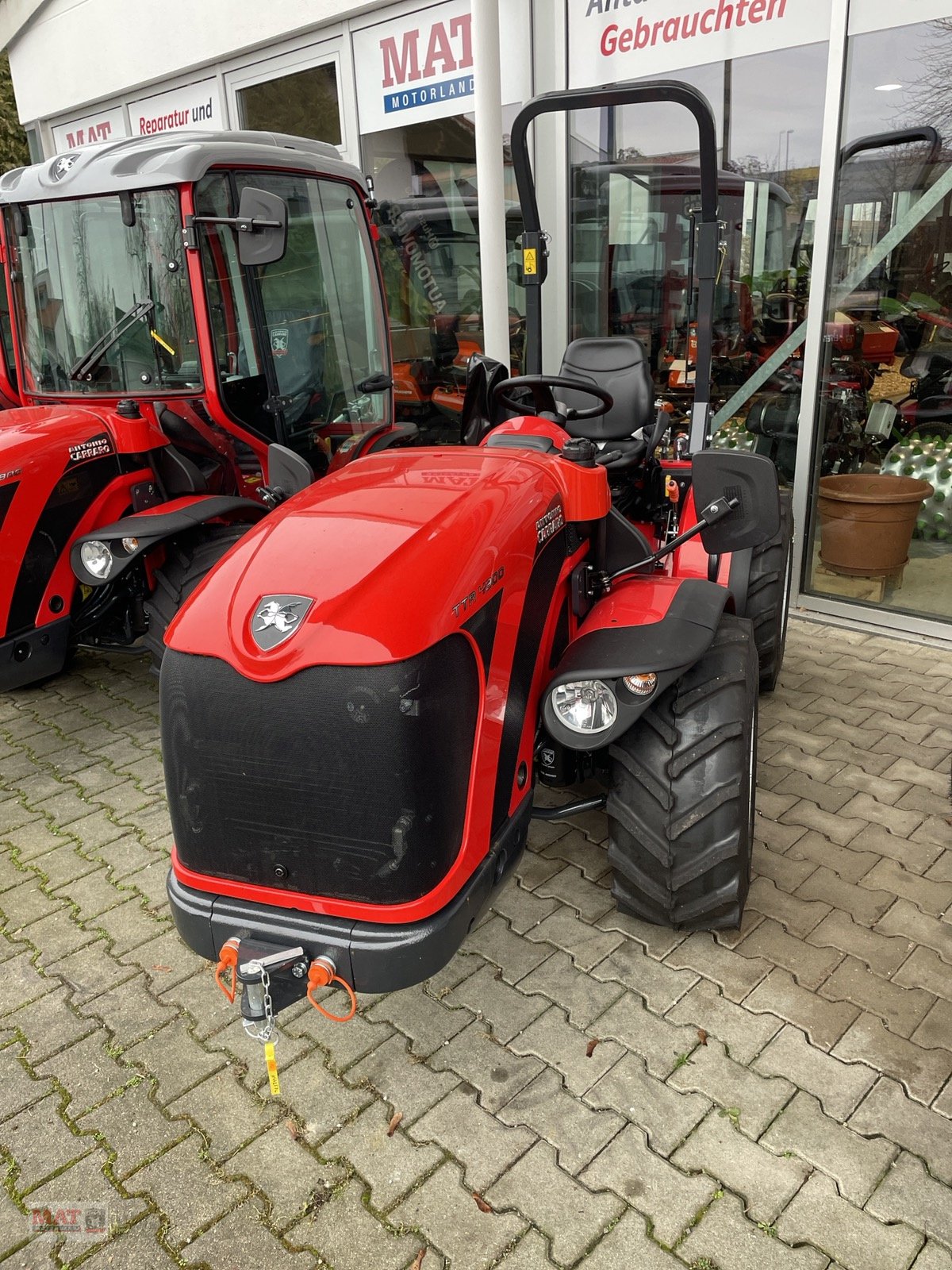 Schmalspurtraktor des Typs Antonio Carraro TTR 4800 HST, Neumaschine in Waldkraiburg (Bild 2)