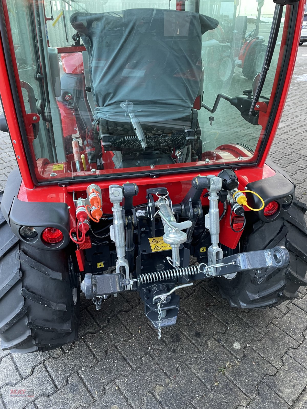 Schmalspurtraktor des Typs Antonio Carraro TTR 4800 HST, Neumaschine in Waldkraiburg (Bild 3)