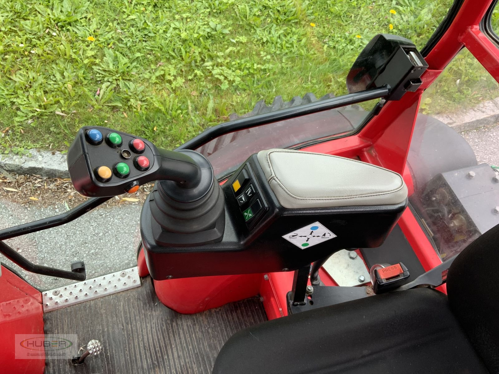 Schmalspurtraktor des Typs Antonio Carraro TTR10400, Gebrauchtmaschine in Kundl/Tirol (Bild 10)