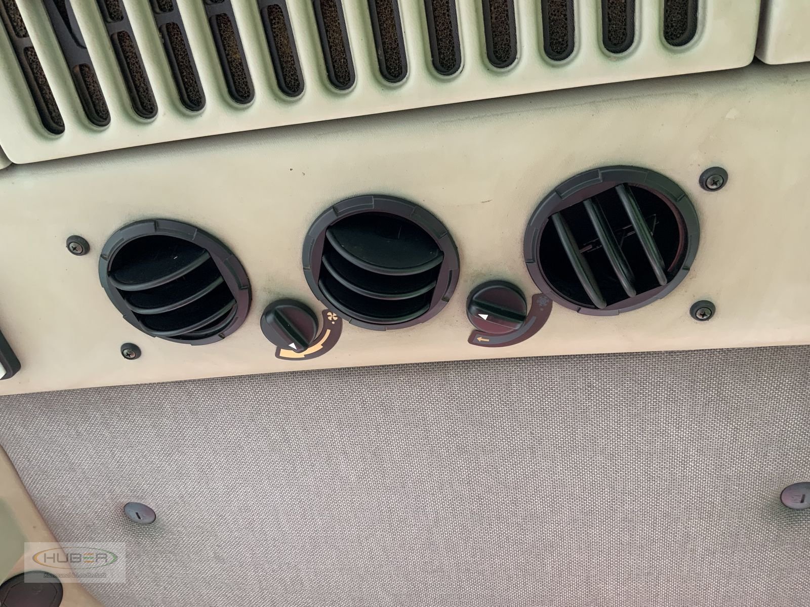 Schmalspurtraktor des Typs Antonio Carraro TTR10400, Gebrauchtmaschine in Kundl/Tirol (Bild 13)