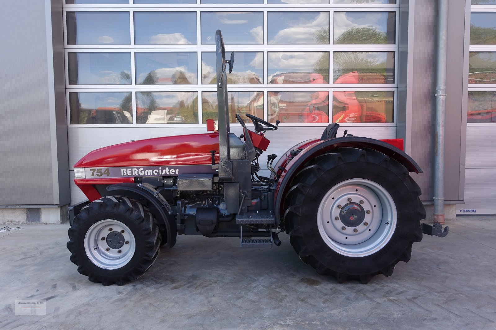 Schmalspurtraktor des Typs BERGmeister 754, Gebrauchtmaschine in Tapfheim (Bild 1)