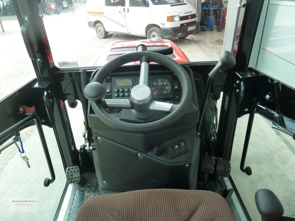 Schmalspurtraktor des Typs BERGmeister 824, Neumaschine in Tapfheim (Bild 8)