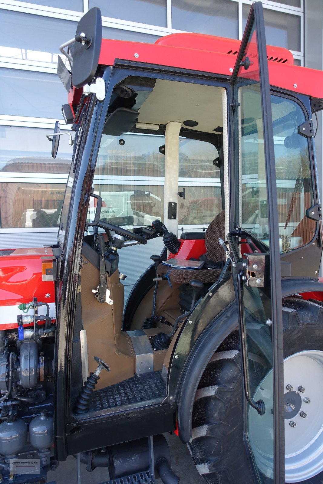 Schmalspurtraktor des Typs BERGmeister 864, Gebrauchtmaschine in Tapfheim (Bild 3)