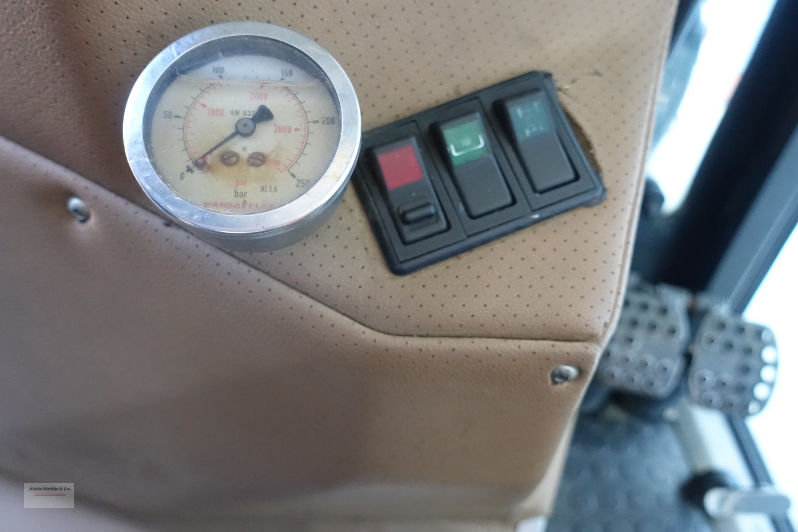 Schmalspurtraktor des Typs BERGmeister 864, Gebrauchtmaschine in Tapfheim (Bild 8)