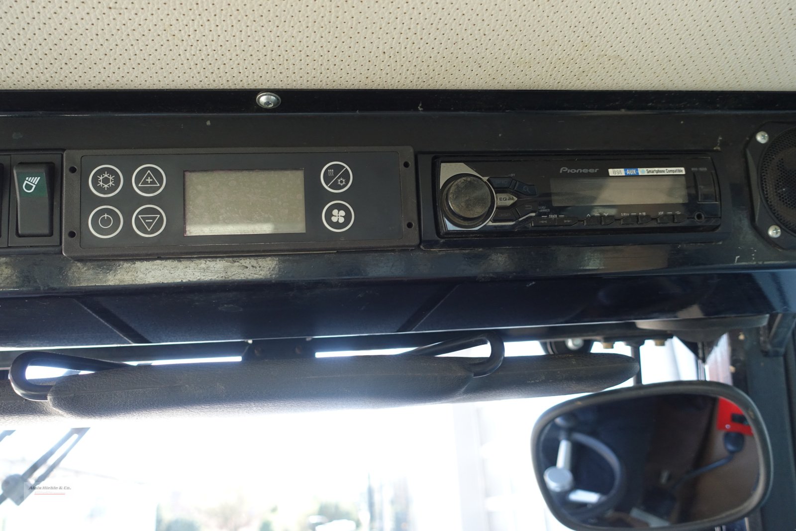 Schmalspurtraktor des Typs BERGmeister 864, Gebrauchtmaschine in Tapfheim (Bild 9)