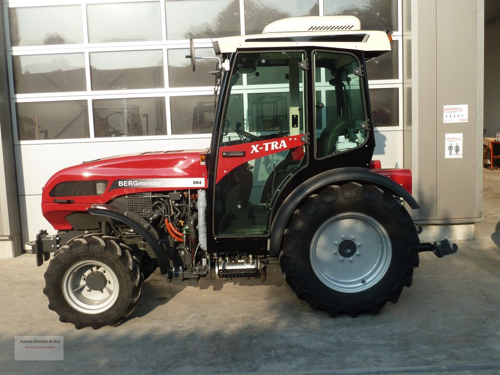 Schmalspurtraktor des Typs BERGmeister 864, Neumaschine in Tapfheim (Bild 1)