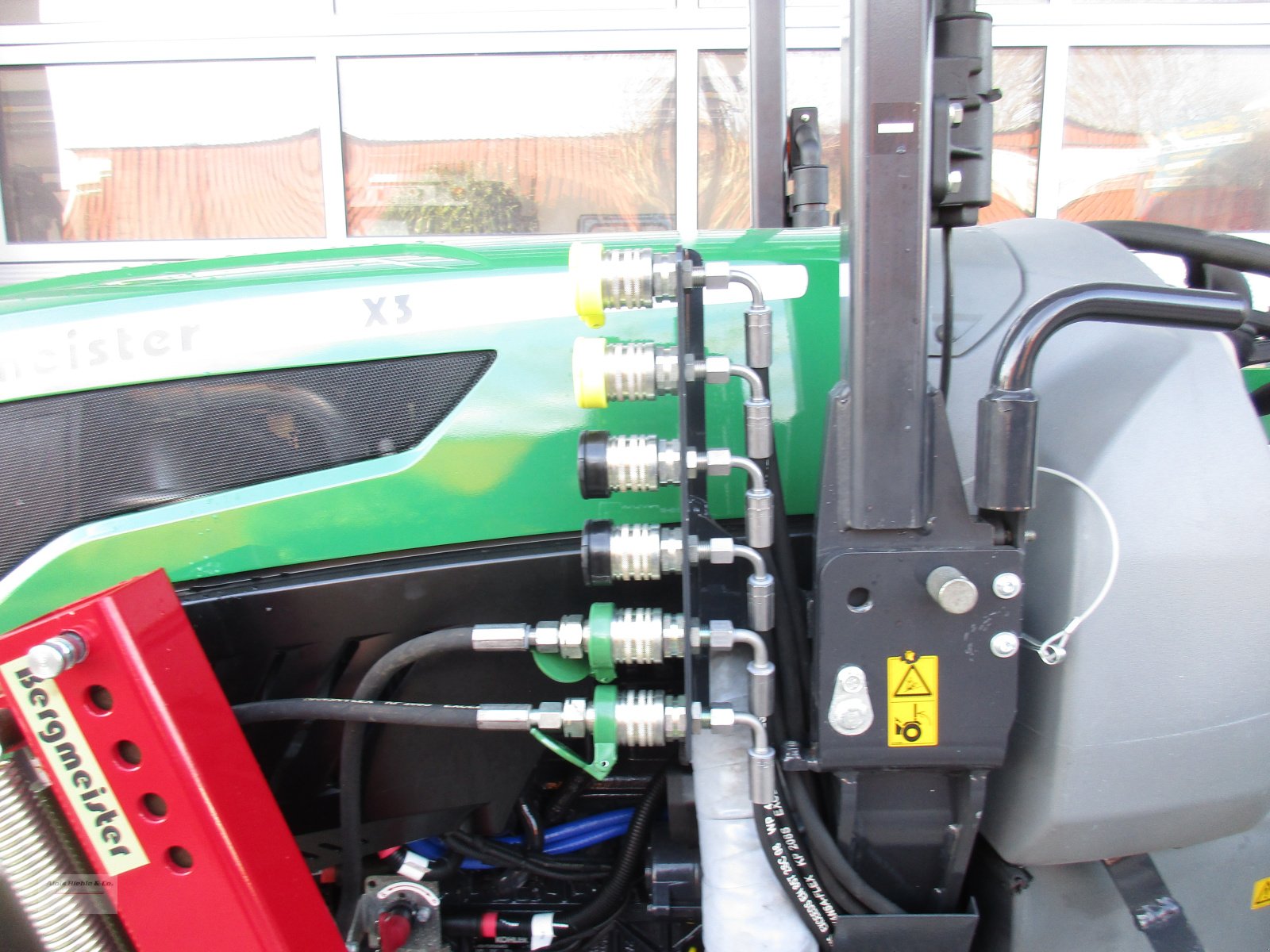 Schmalspurtraktor des Typs BERGmeister X 3, Neumaschine in Tapfheim (Bild 2)