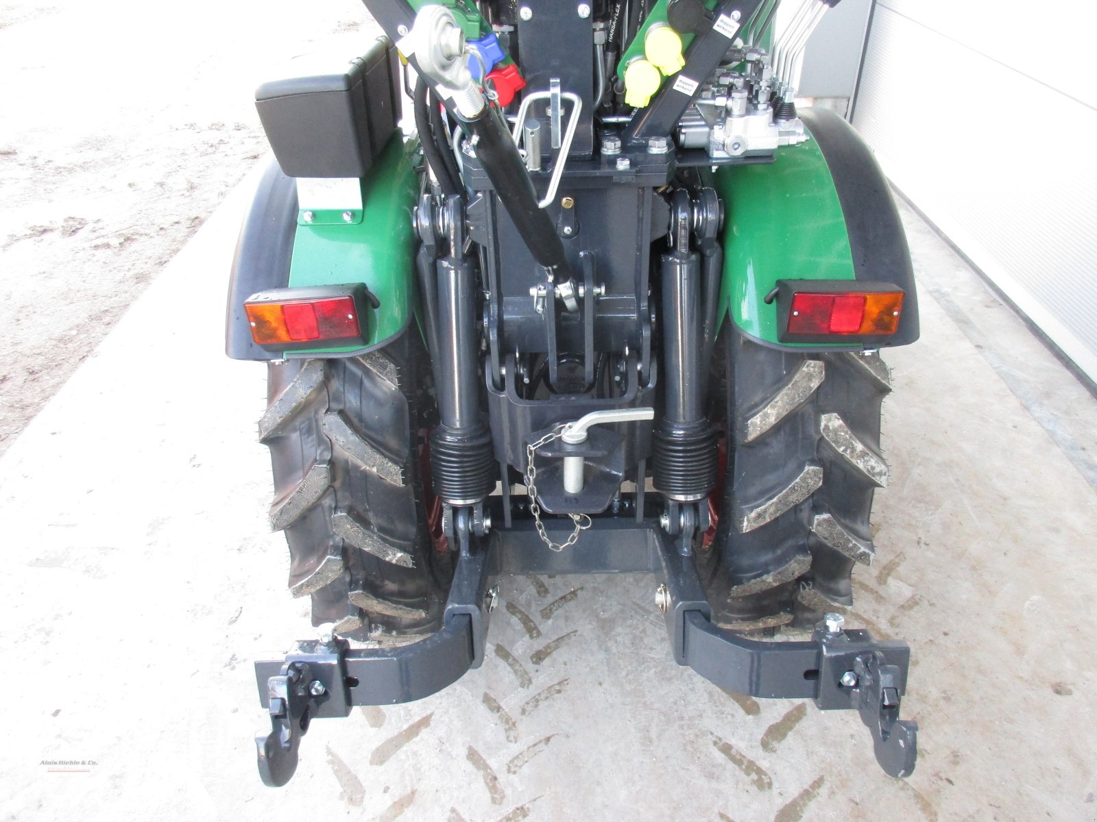 Schmalspurtraktor des Typs BERGmeister X 3, Neumaschine in Tapfheim (Bild 3)