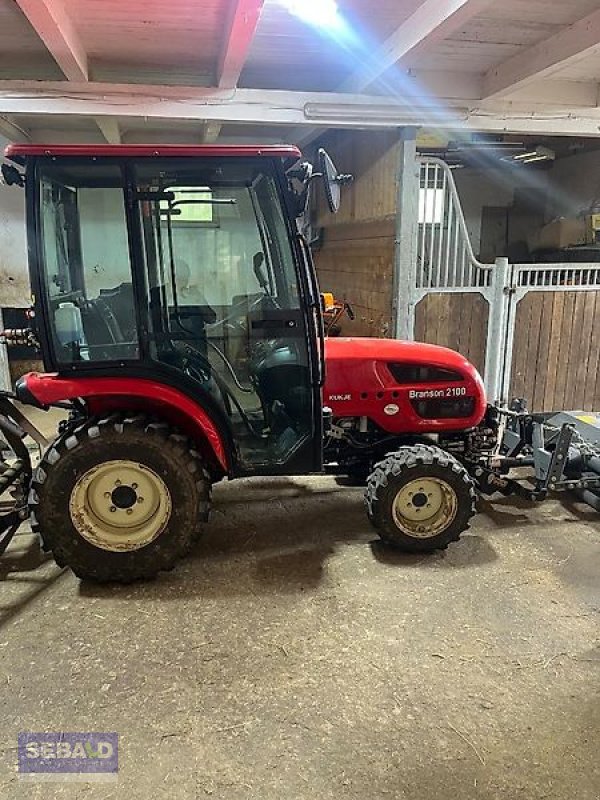 Schmalspurtraktor Türe ait Branson Traktor 2100, Gebrauchtmaschine içinde Zweibrücken (resim 3)