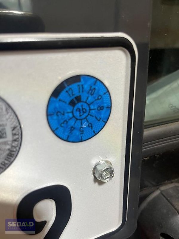 Schmalspurtraktor Türe ait Branson Traktor 2100, Gebrauchtmaschine içinde Zweibrücken (resim 5)