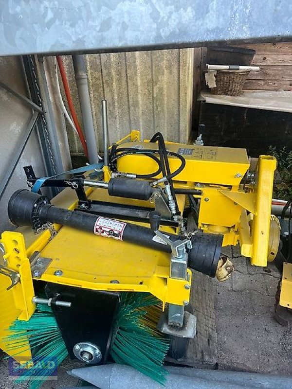 Schmalspurtraktor Türe ait Branson Traktor 2100, Gebrauchtmaschine içinde Zweibrücken (resim 19)