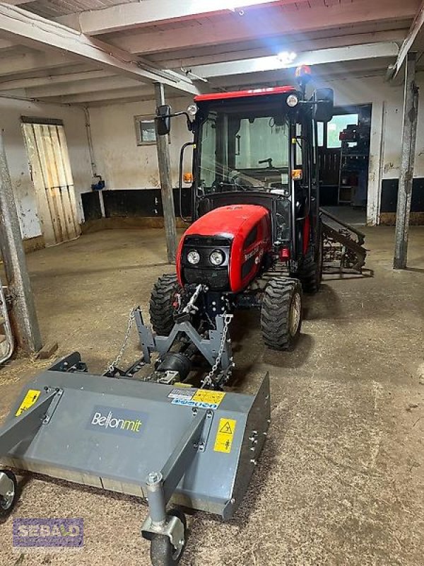 Schmalspurtraktor Türe ait Branson Traktor 2100, Gebrauchtmaschine içinde Zweibrücken (resim 1)