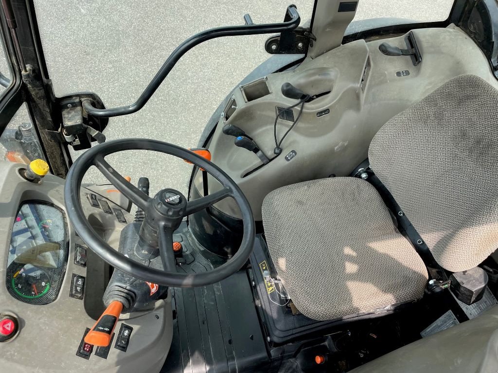 Schmalspurtraktor des Typs Case IH QUANTUM 100 F, Gebrauchtmaschine in Montauban (Bild 10)