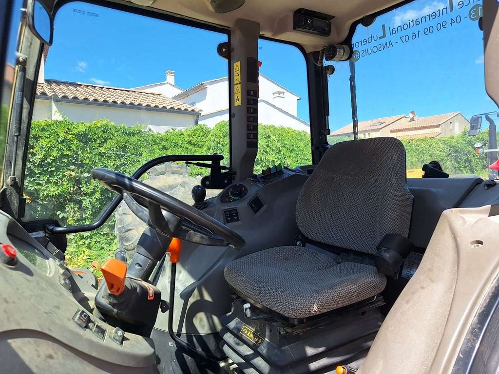 Schmalspurtraktor des Typs Case IH QUANTUM 100F, Gebrauchtmaschine in NOVES (Bild 6)