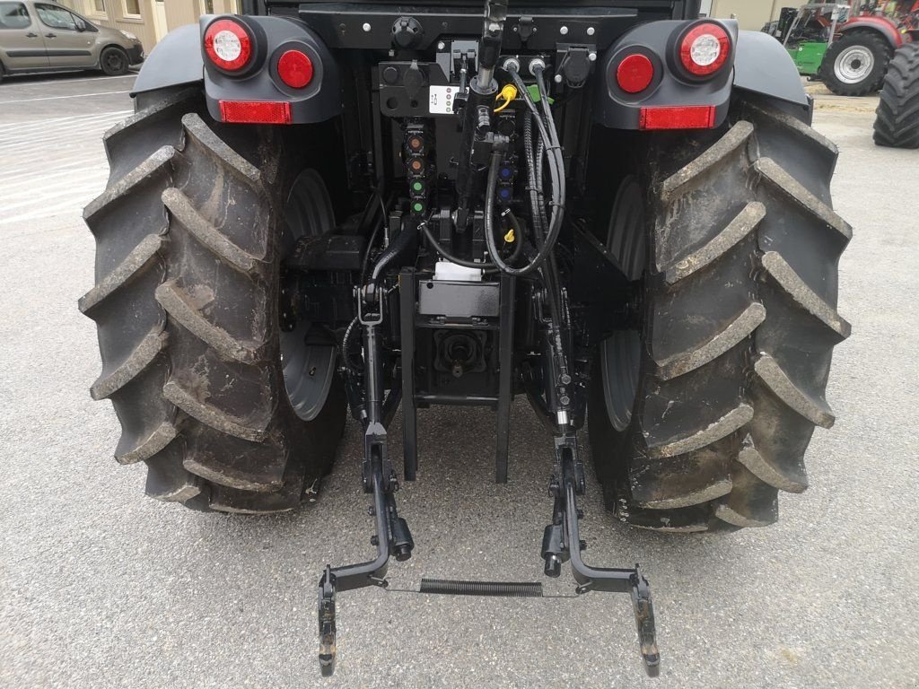 Schmalspurtraktor del tipo Case IH QUANTUM 120F, Gebrauchtmaschine en BEAULEU (Imagen 5)