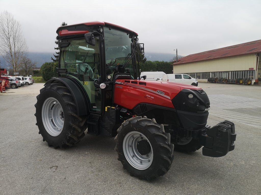 Schmalspurtraktor del tipo Case IH QUANTUM 120F, Gebrauchtmaschine en BEAULEU (Imagen 2)