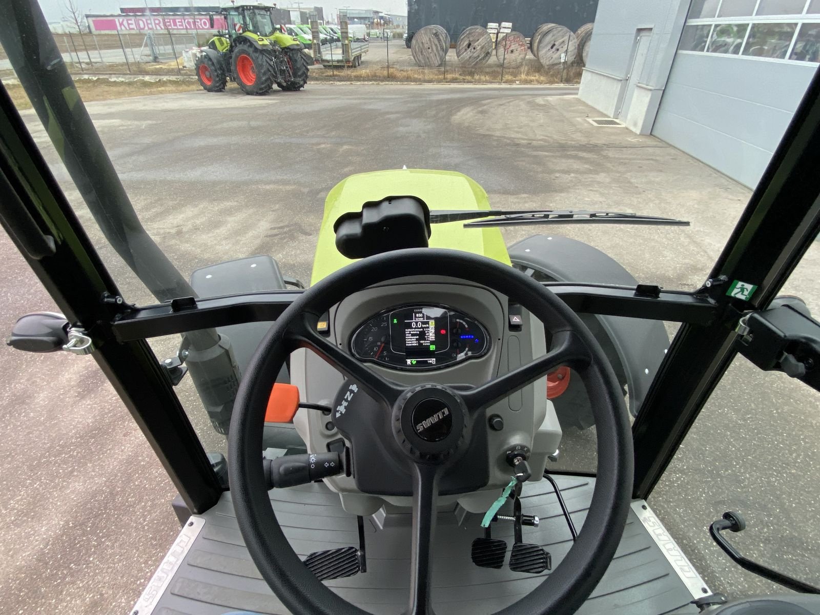 Schmalspurtraktor typu CLAAS Elios 320, Neumaschine v Mistelbach (Obrázek 12)