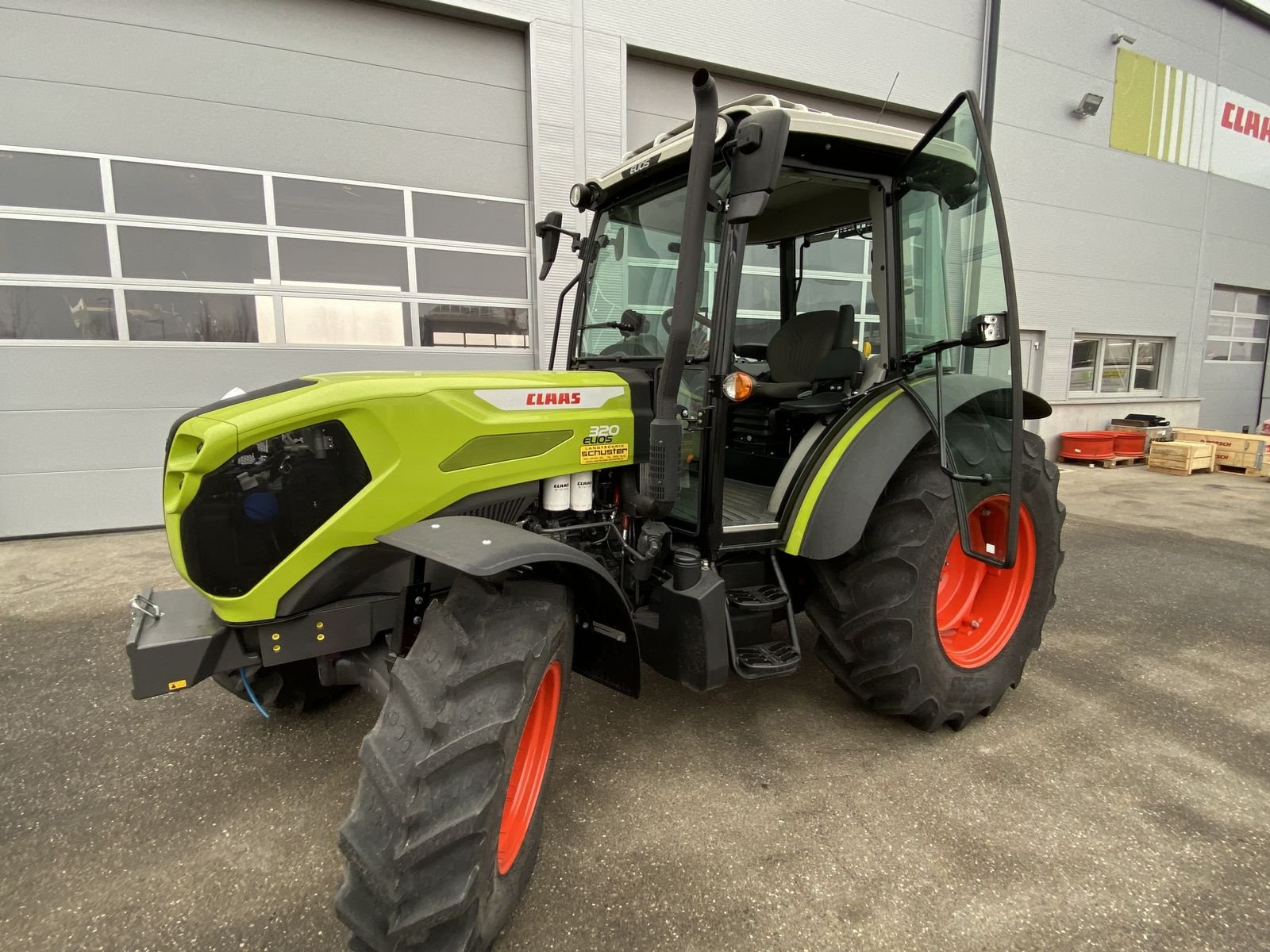 Schmalspurtraktor typu CLAAS Elios 320, Neumaschine v Mistelbach (Obrázek 1)