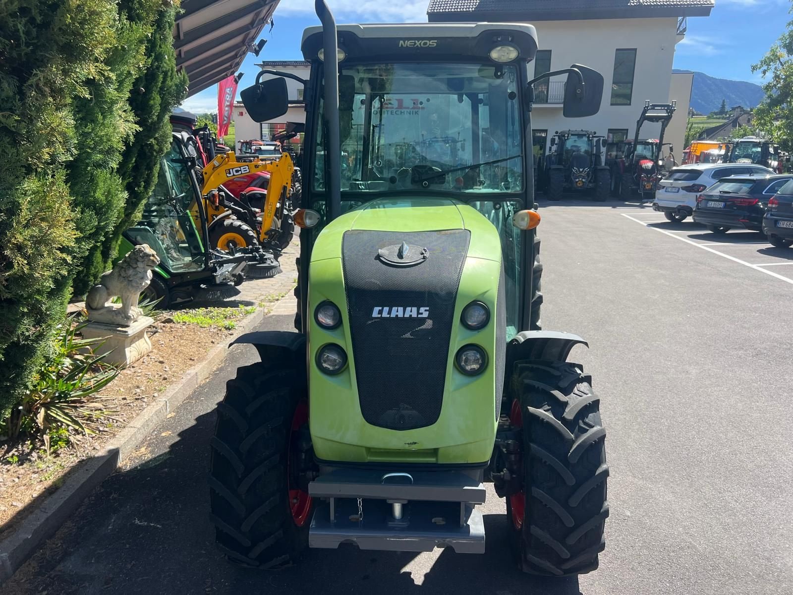 Schmalspurtraktor des Typs CLAAS Nexos 220 VL - GB172, Gebrauchtmaschine in Eppan (BZ) (Bild 3)