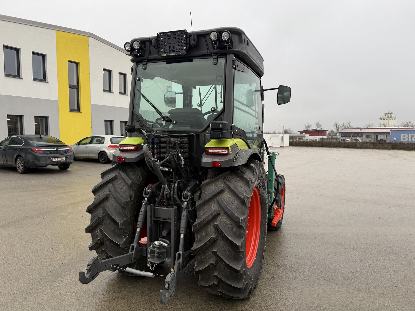 Schmalspurtraktor typu CLAAS Nexos 240 L Comfort, Vorführmaschine v Grund (Obrázek 8)