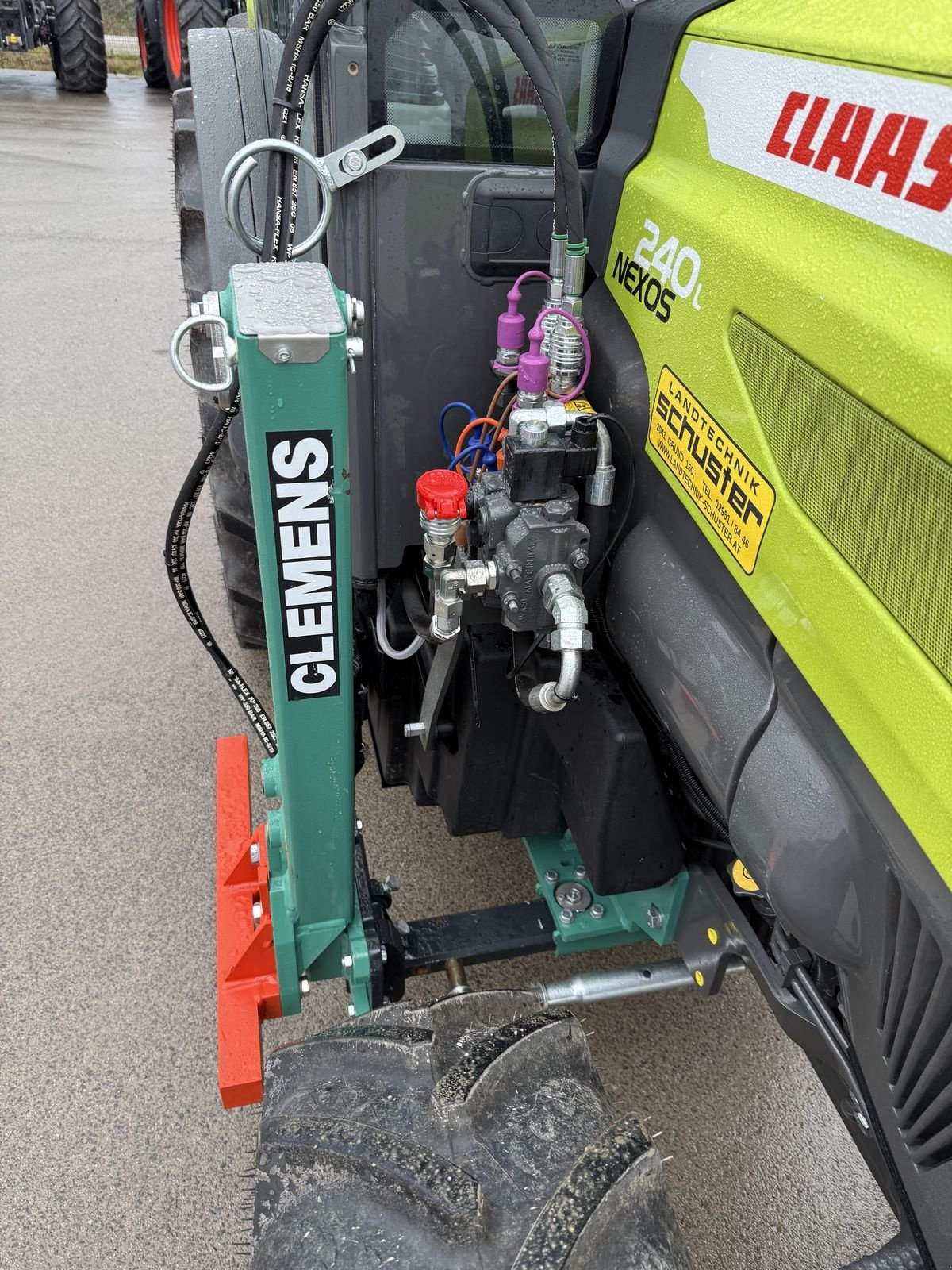 Schmalspurtraktor typu CLAAS Nexos 240 L Comfort, Vorführmaschine v Grund (Obrázek 12)