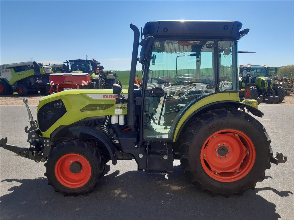 Schmalspurtraktor Türe ait CLAAS Nexos 240 M Advanced, Gebrauchtmaschine içinde Grimma (resim 3)