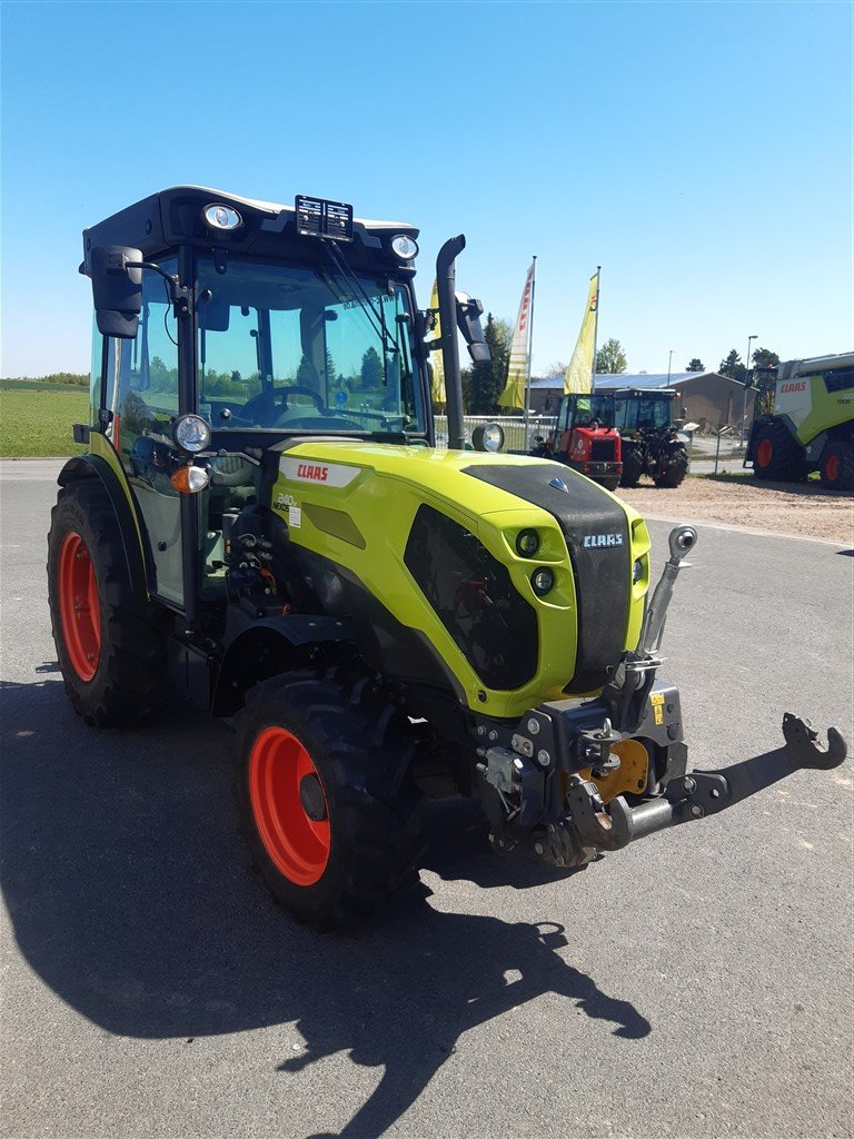 Schmalspurtraktor Türe ait CLAAS Nexos 240 M Advanced, Gebrauchtmaschine içinde Grimma (resim 5)