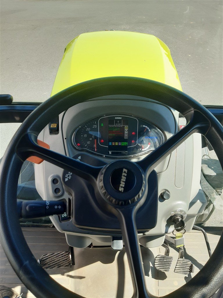 Schmalspurtraktor Türe ait CLAAS Nexos 240 M Advanced, Gebrauchtmaschine içinde Grimma (resim 20)