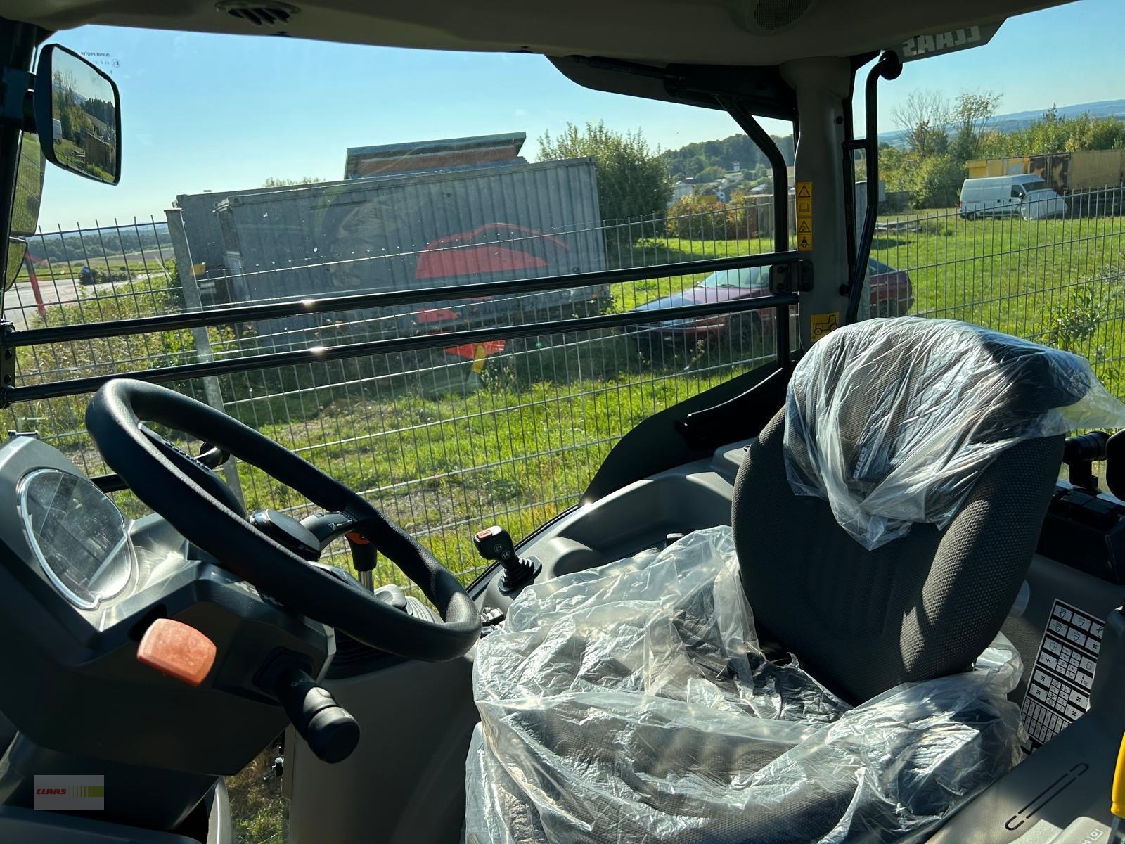 Schmalspurtraktor typu CLAAS Nexos 240 M Advanced, Neumaschine v Osterburken (Obrázek 7)