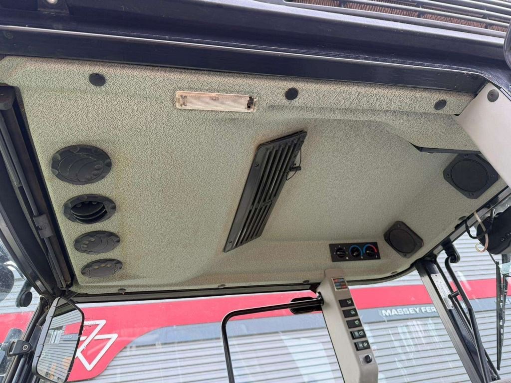 Schmalspurtraktor типа CLAAS NEXOS220VE, Gebrauchtmaschine в NOVES (Фотография 8)