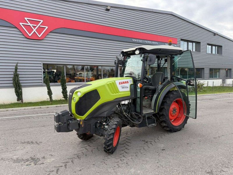 Schmalspurtraktor от тип CLAAS NEXOS220VE, Gebrauchtmaschine в NOVES