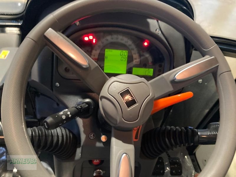 Schmalspurtraktor des Typs Deutz-Fahr 3060 Lamborghini Edition, Neumaschine in Schlettau (Bild 9)