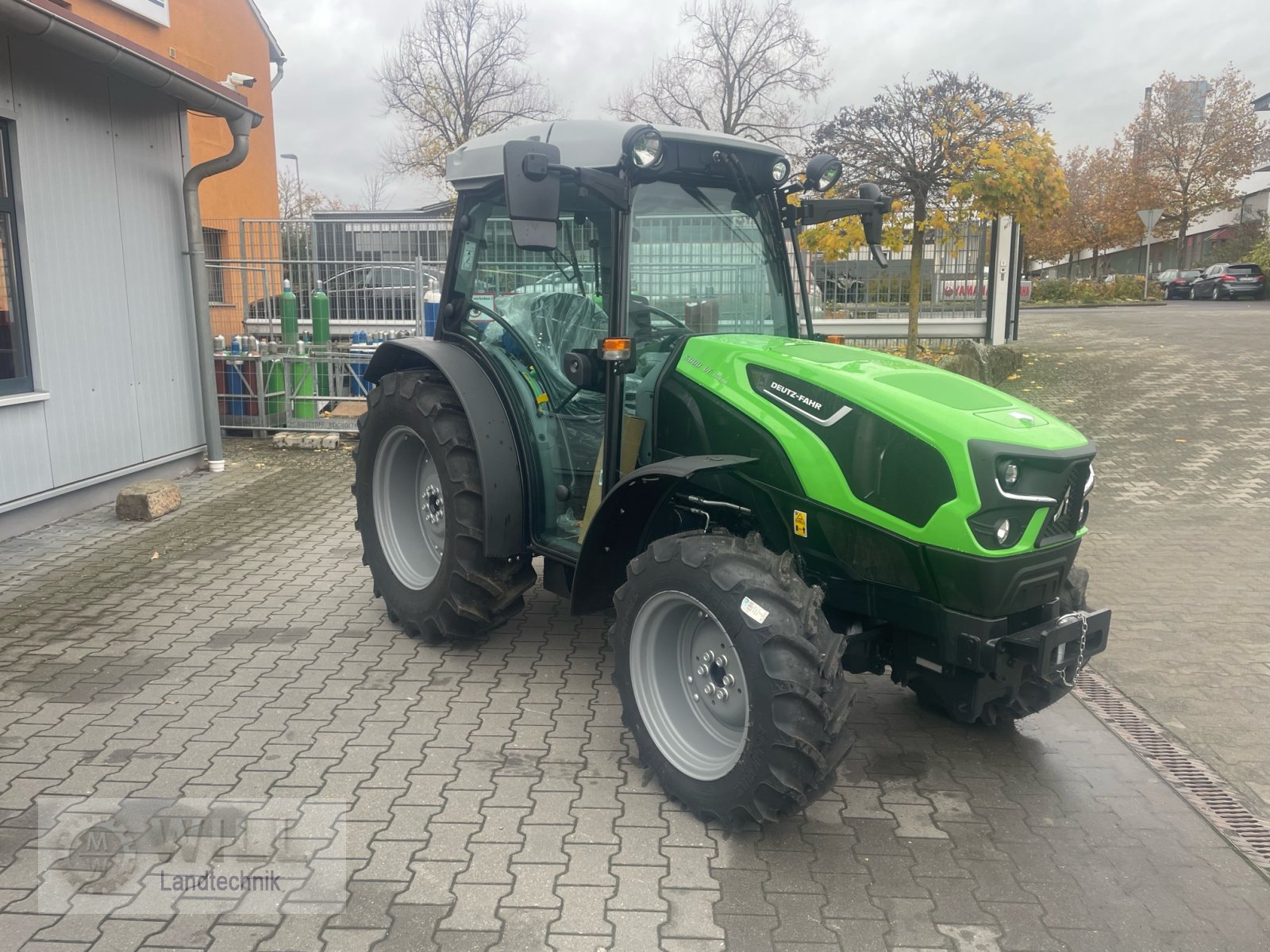 Schmalspurtraktor des Typs Deutz-Fahr 5080 DF Ecoline, Neumaschine in Rudendorf (Bild 3)