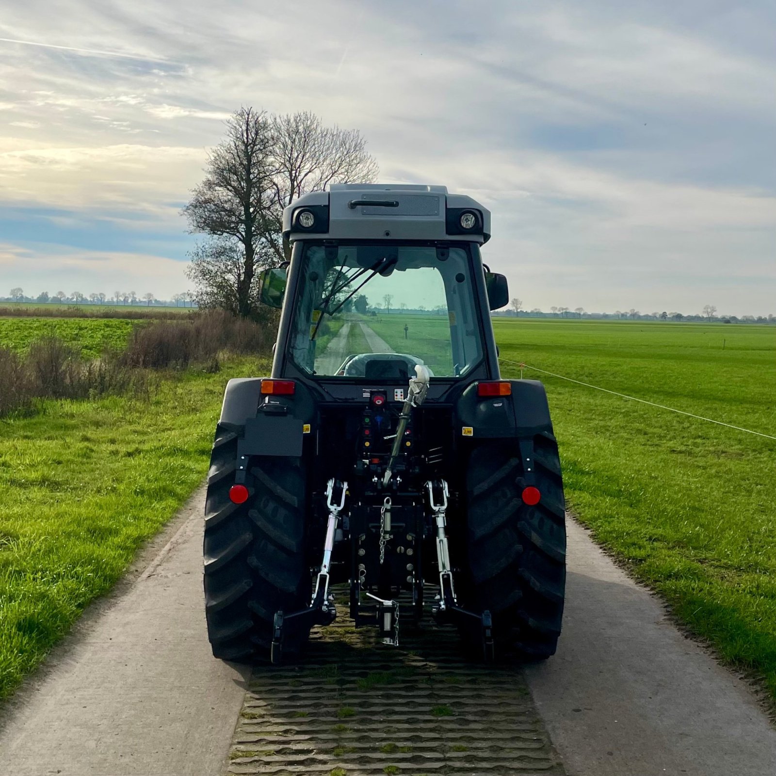 Schmalspurtraktor от тип Deutz-Fahr 5080 DF Ecoline, Neumaschine в BALKBRUG (Снимка 5)