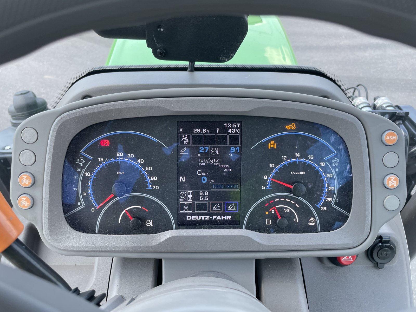 Schmalspurtraktor typu Deutz-Fahr 5105 DS TTV, Gebrauchtmaschine v Dannstadt-Schauernheim (Obrázek 7)