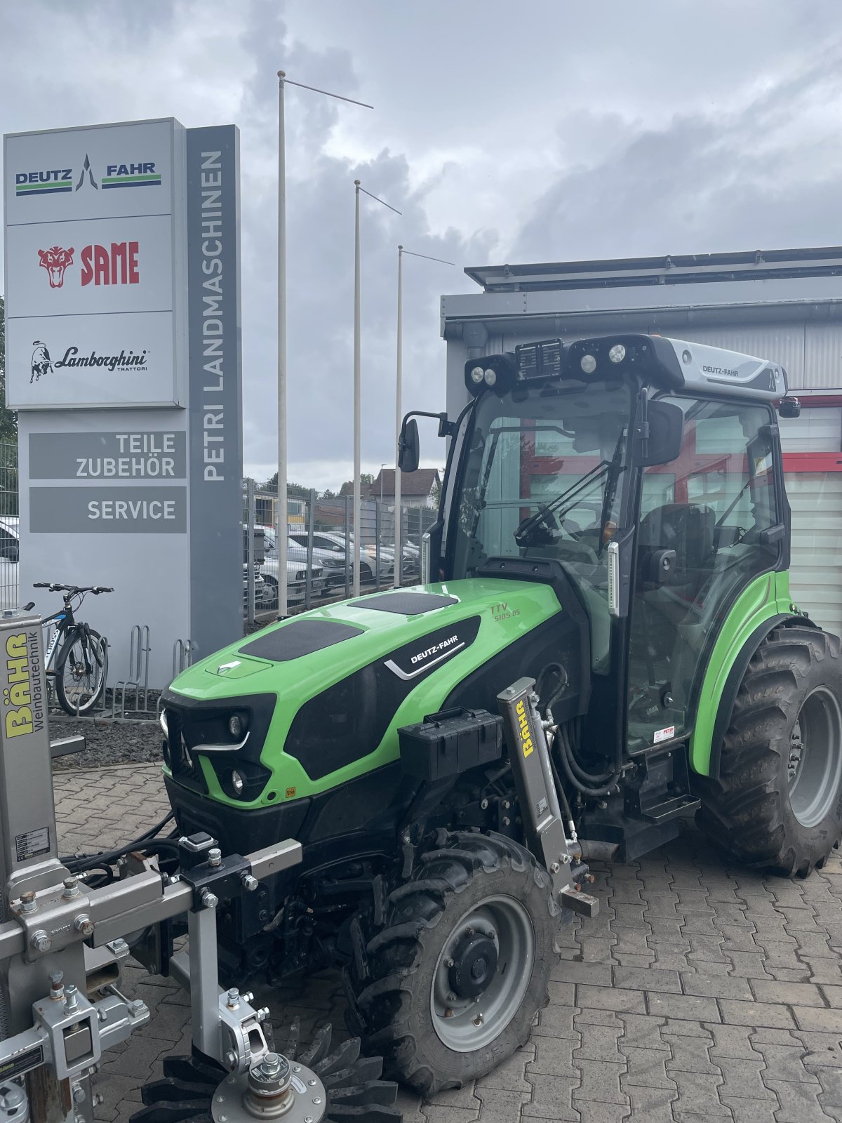 Schmalspurtraktor typu Deutz-Fahr 5105 DS TTV, Gebrauchtmaschine v Dannstadt-Schauernheim (Obrázek 1)