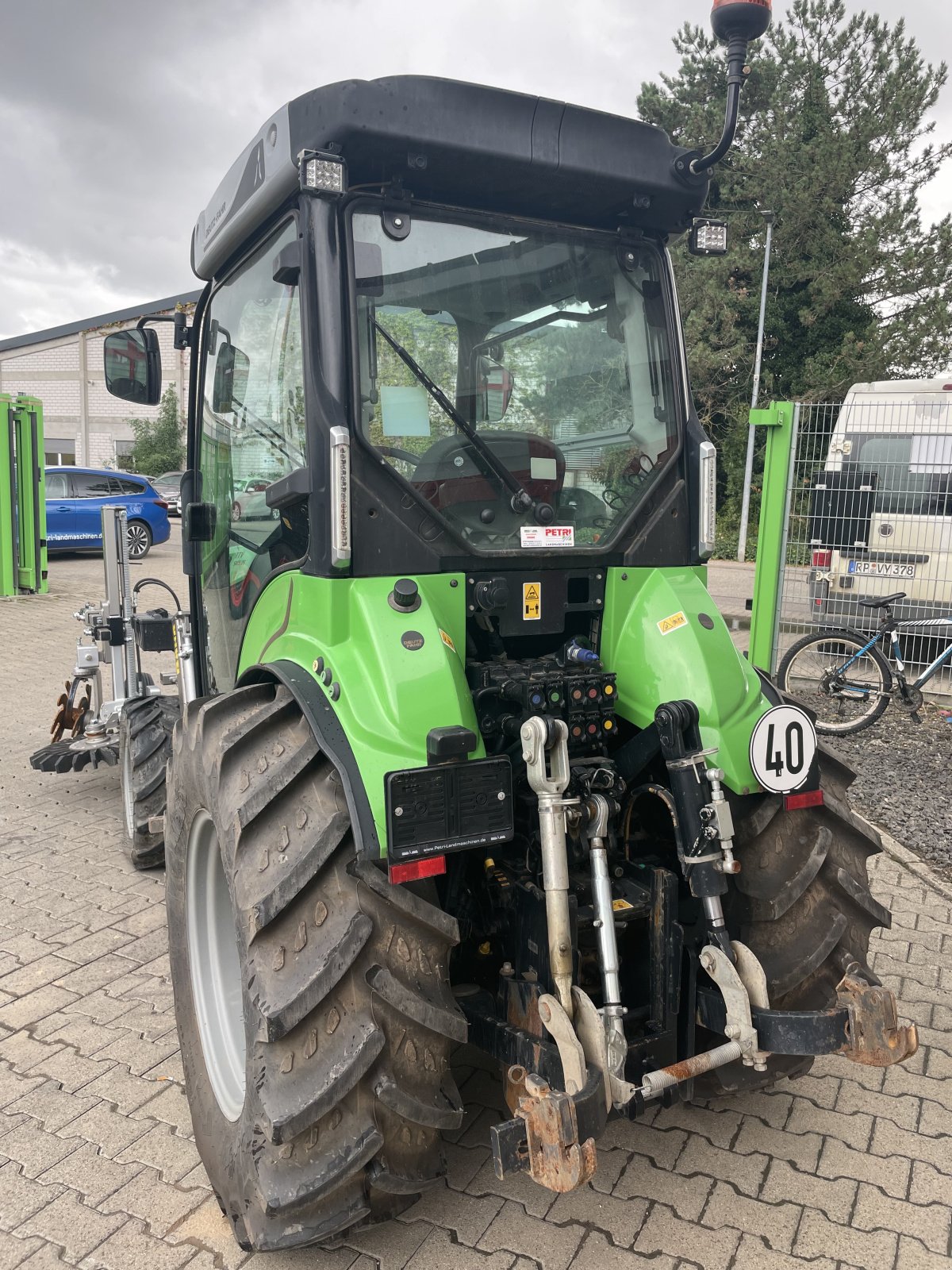 Schmalspurtraktor typu Deutz-Fahr 5105 DS TTV, Gebrauchtmaschine v Dannstadt-Schauernheim (Obrázek 3)