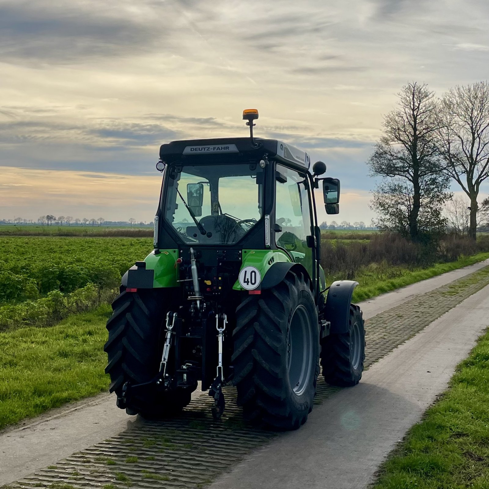 Schmalspurtraktor типа Deutz-Fahr 5115 DF TTV, Gebrauchtmaschine в BALKBRUG (Фотография 10)