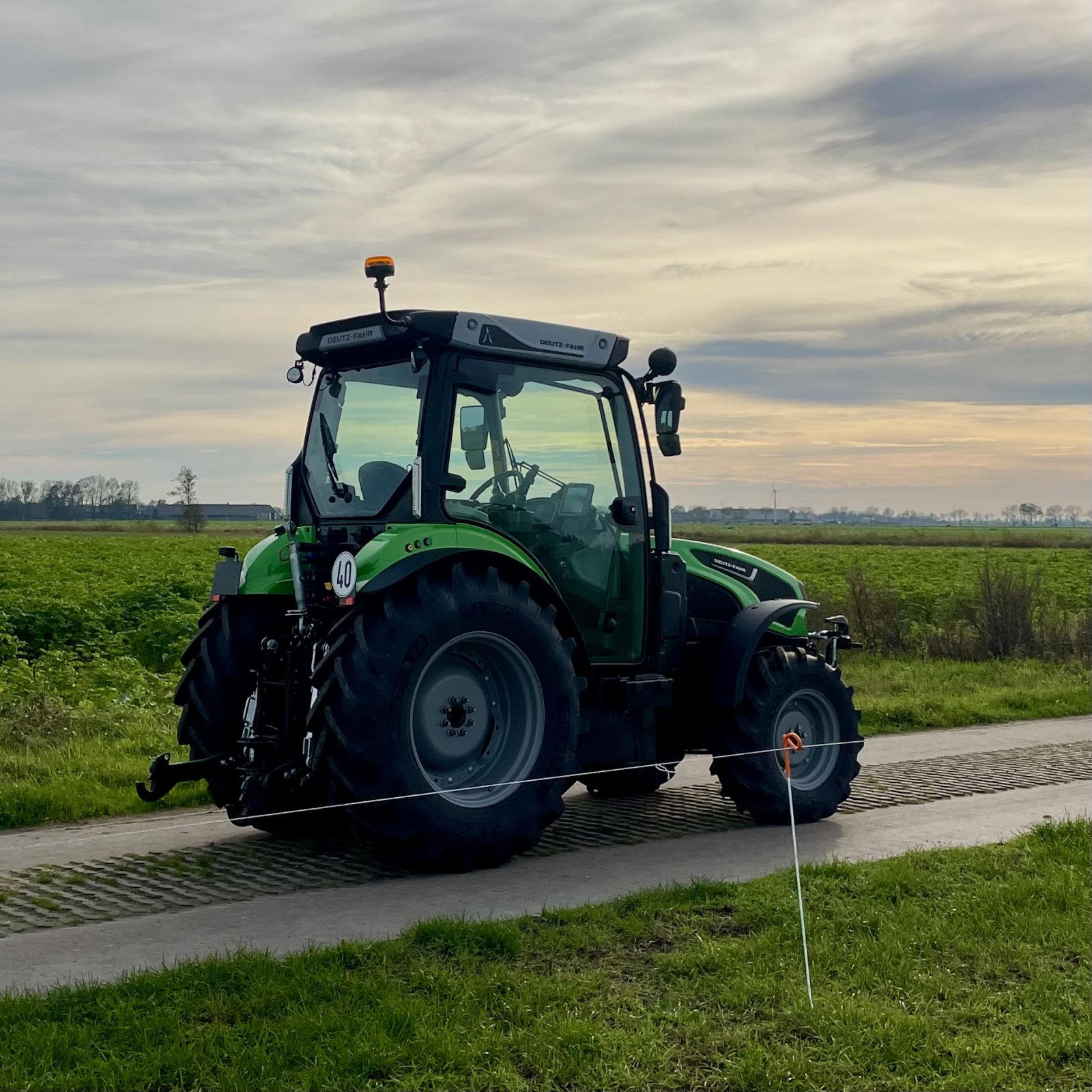 Schmalspurtraktor типа Deutz-Fahr 5115 DF TTV, Gebrauchtmaschine в BALKBRUG (Фотография 11)