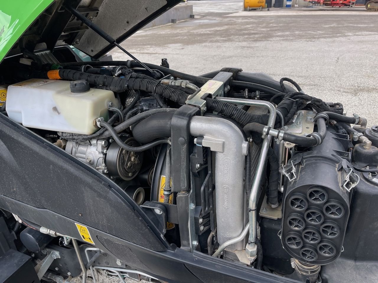 Schmalspurtraktor des Typs Deutz-Fahr 580DV Ecoline, Gebrauchtmaschine in Holten (Bild 10)