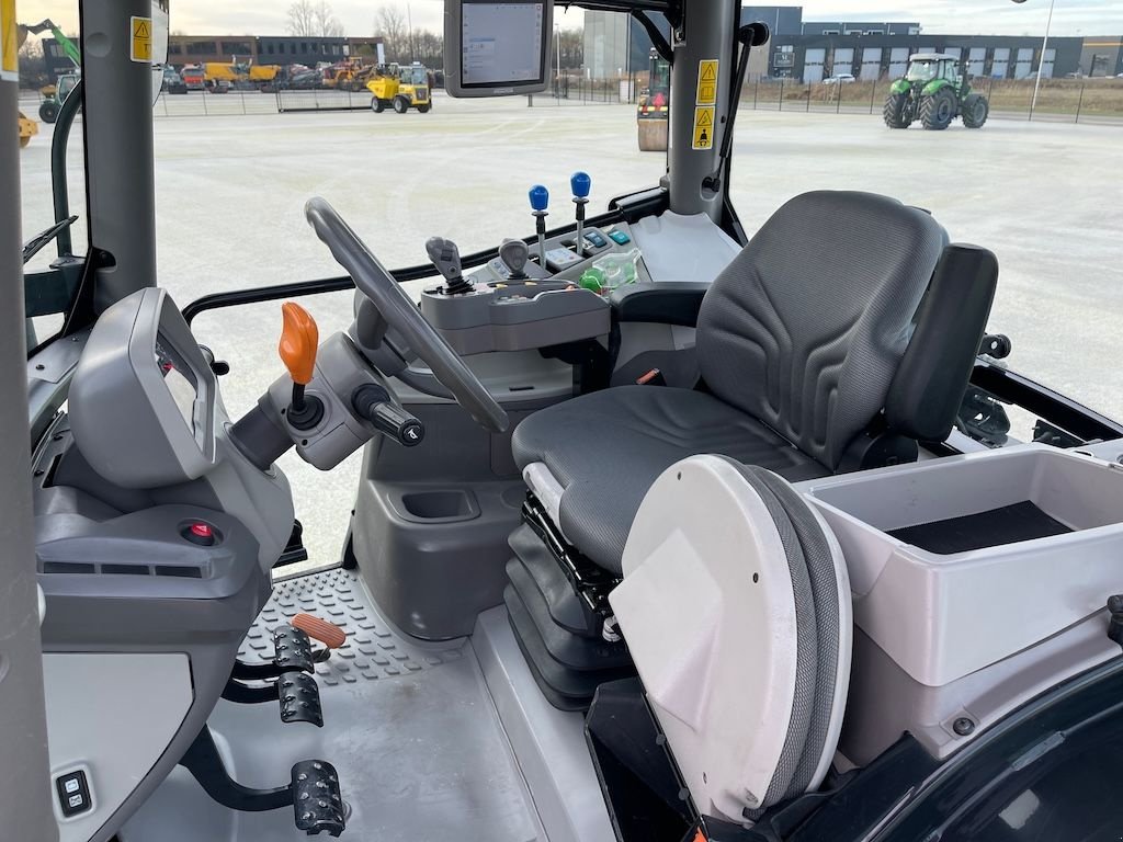 Schmalspurtraktor tip Deutz-Fahr 6135C RV Shift, Gebrauchtmaschine in Holten (Poză 5)