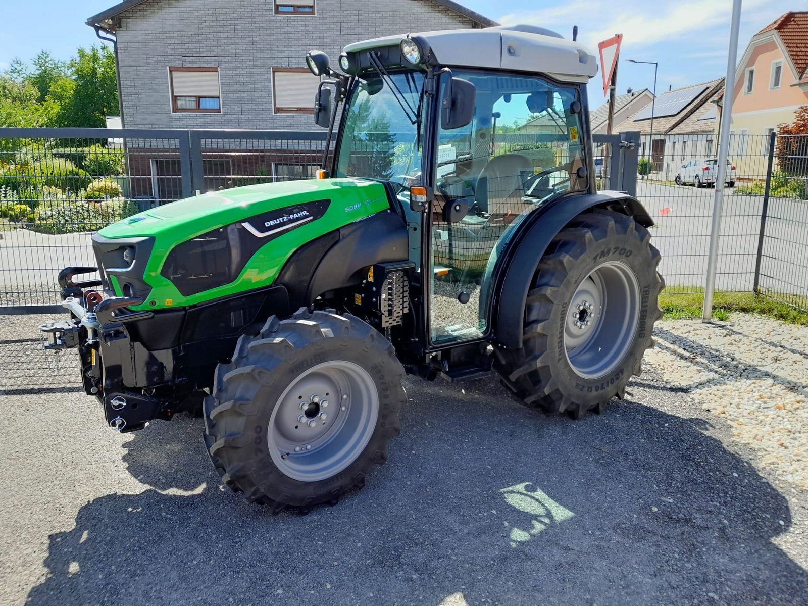 Schmalspurtraktor a típus Deutz 5080 DF Ecoline GS, Neumaschine ekkor: Kottingneusiedl (Kép 1)