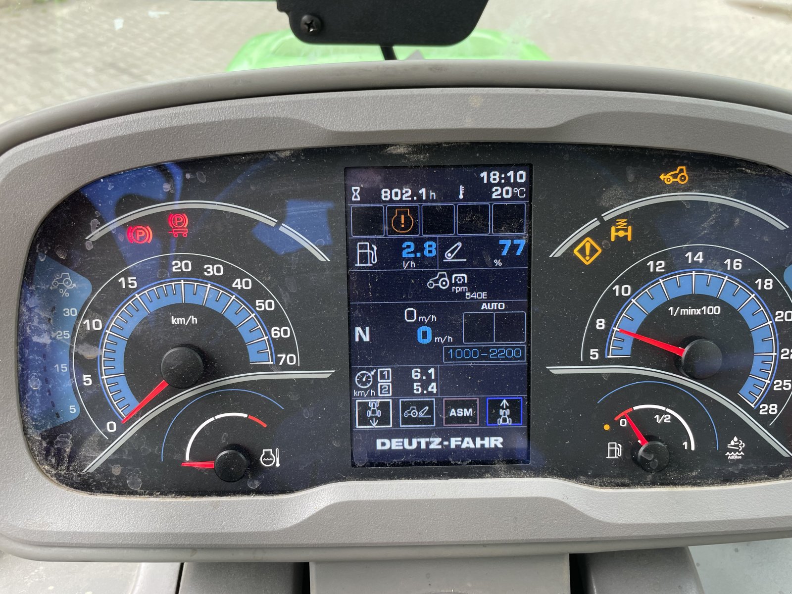 Schmalspurtraktor des Typs Deutz 5090.4TTV, Gebrauchtmaschine in Dannstadt-Schauernheim (Bild 6)