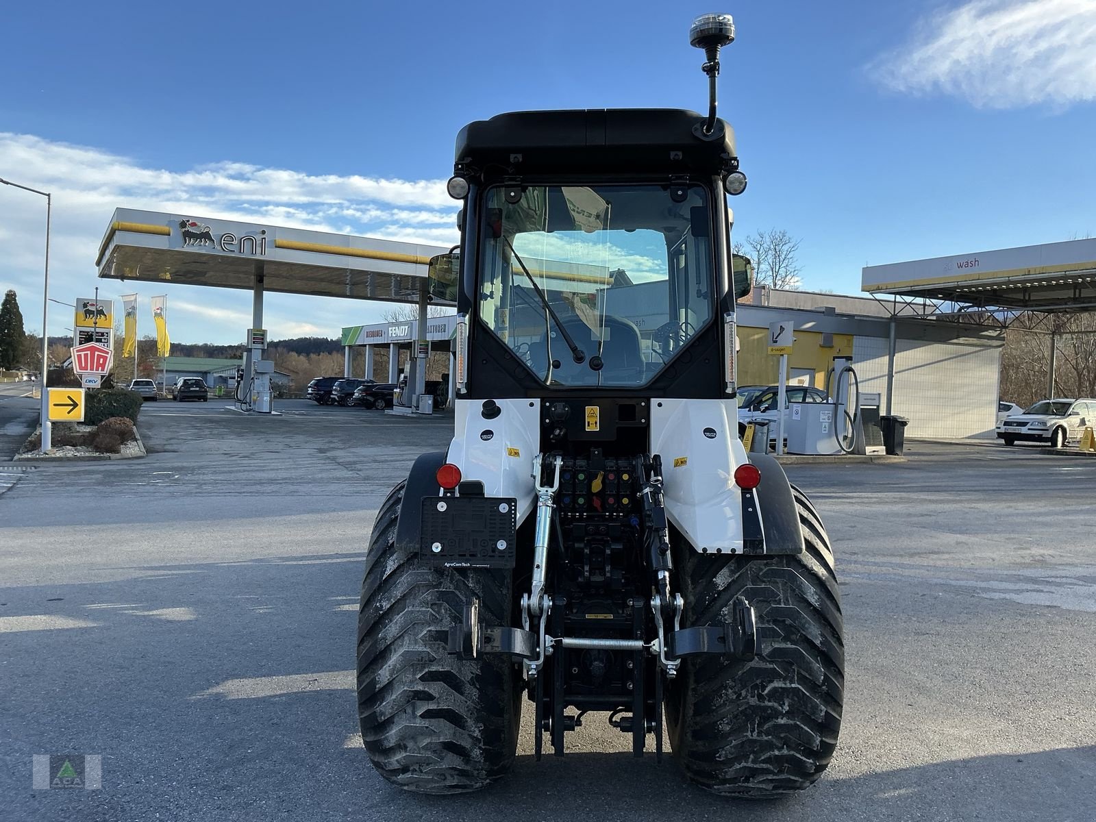Schmalspurtraktor des Typs Deutz 5105 TTV, Gebrauchtmaschine in Markt Hartmannsdorf (Bild 4)